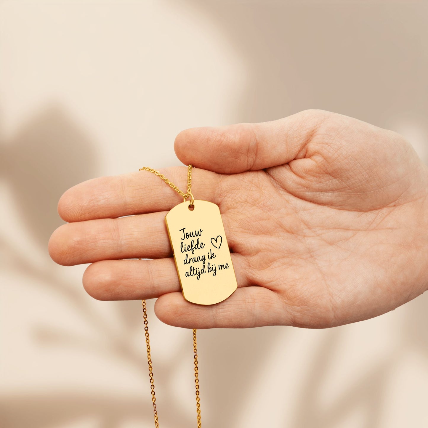 Gravureketting "Jouw liefde draag ik bij me" – Voor de liefste mama